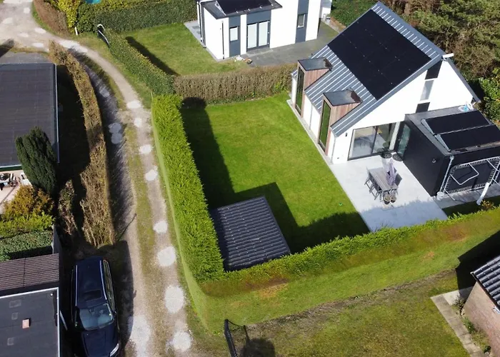 펜션 Prachtige Vakantiewoning Aan Zee 우도르프